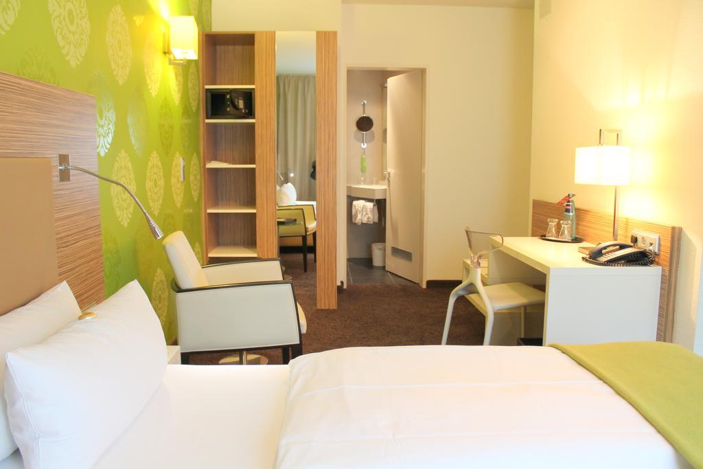 Designhotel Am Stadtgarten Fryburg Bryzgowijski Zewnętrze zdjęcie